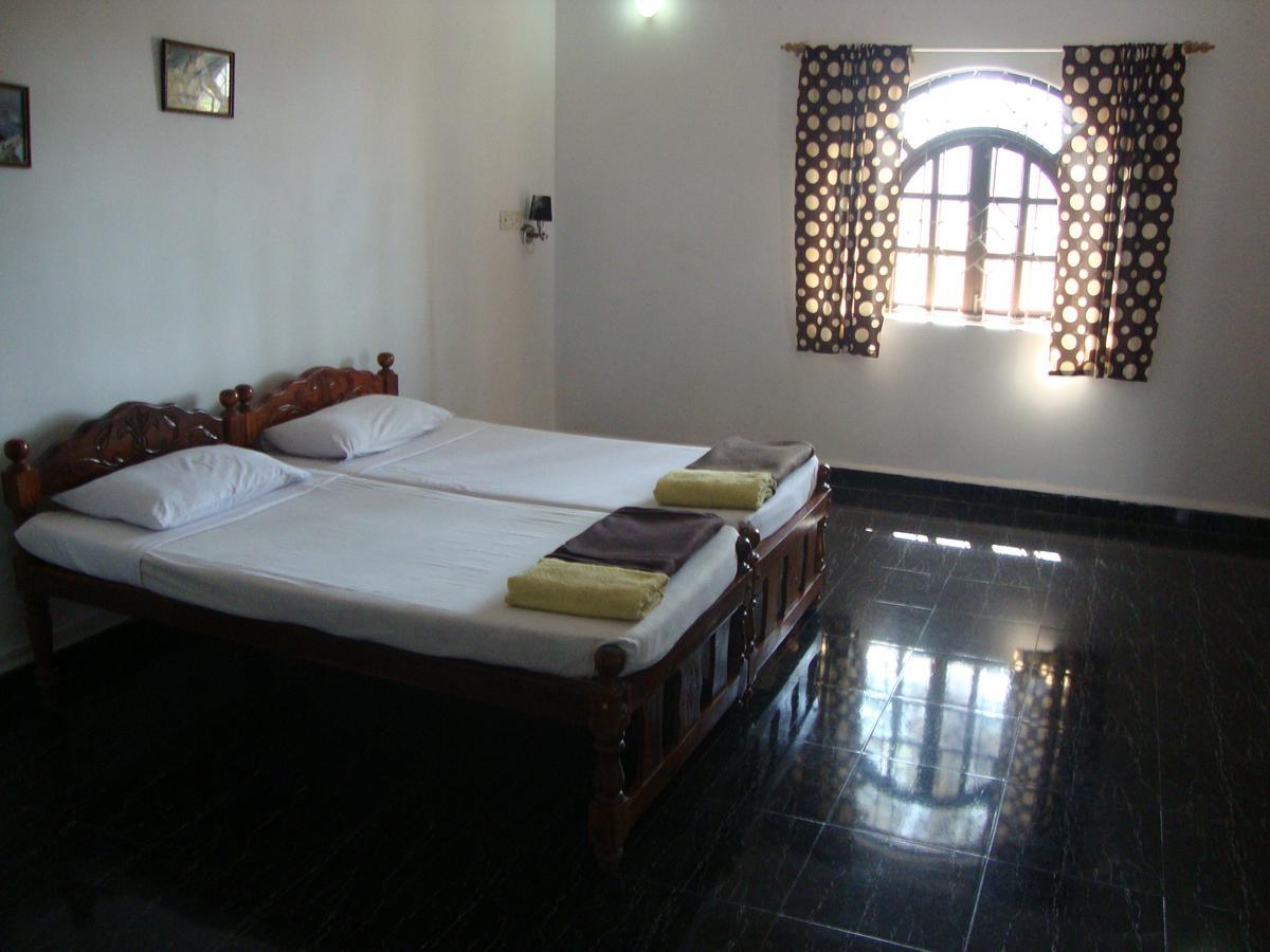 Leon Hide Out Guest House Vasco Da Gama Bagian luar foto